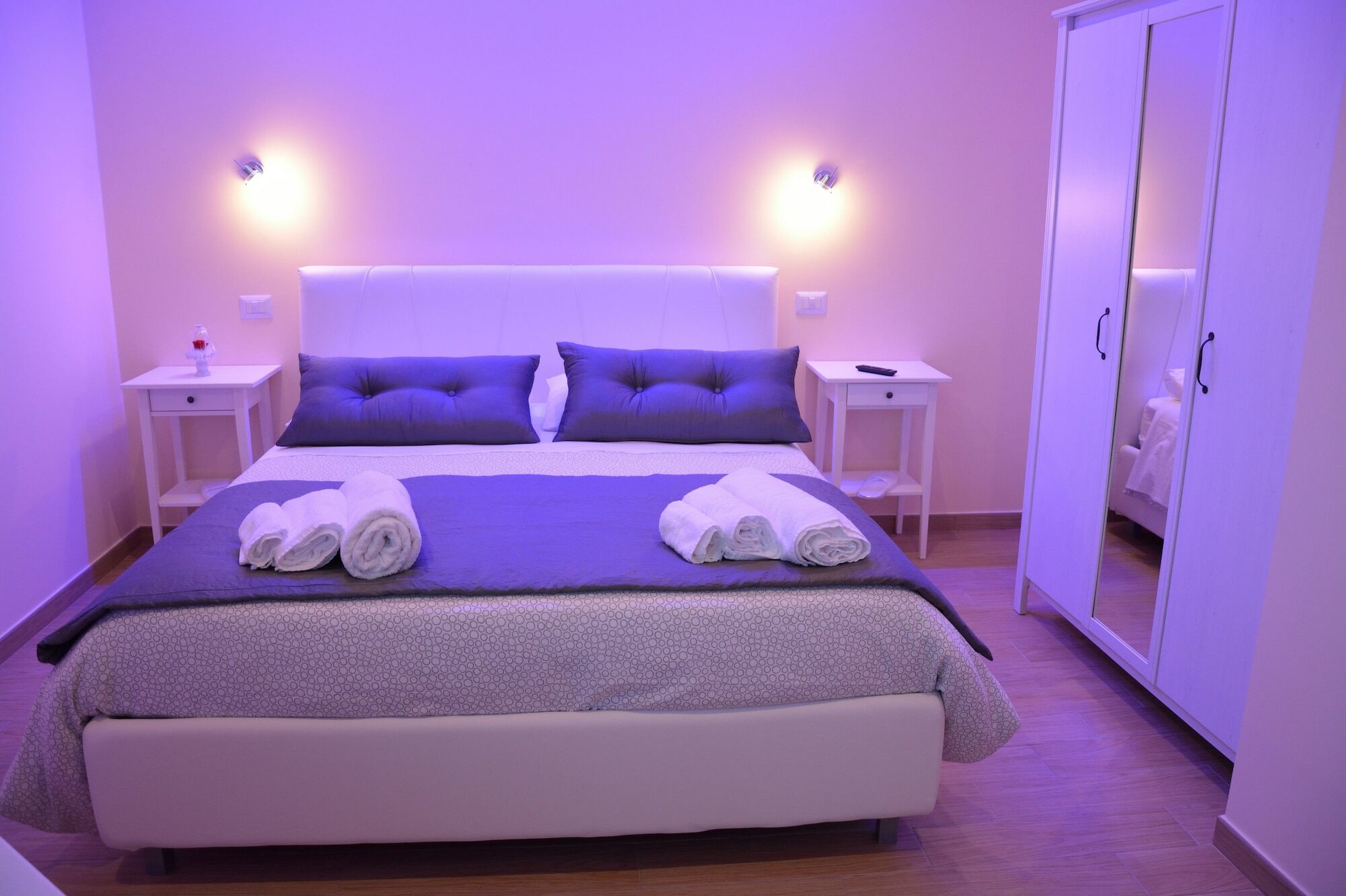 B&B "Croce Nivera" Вибо Валентия Екстериор снимка