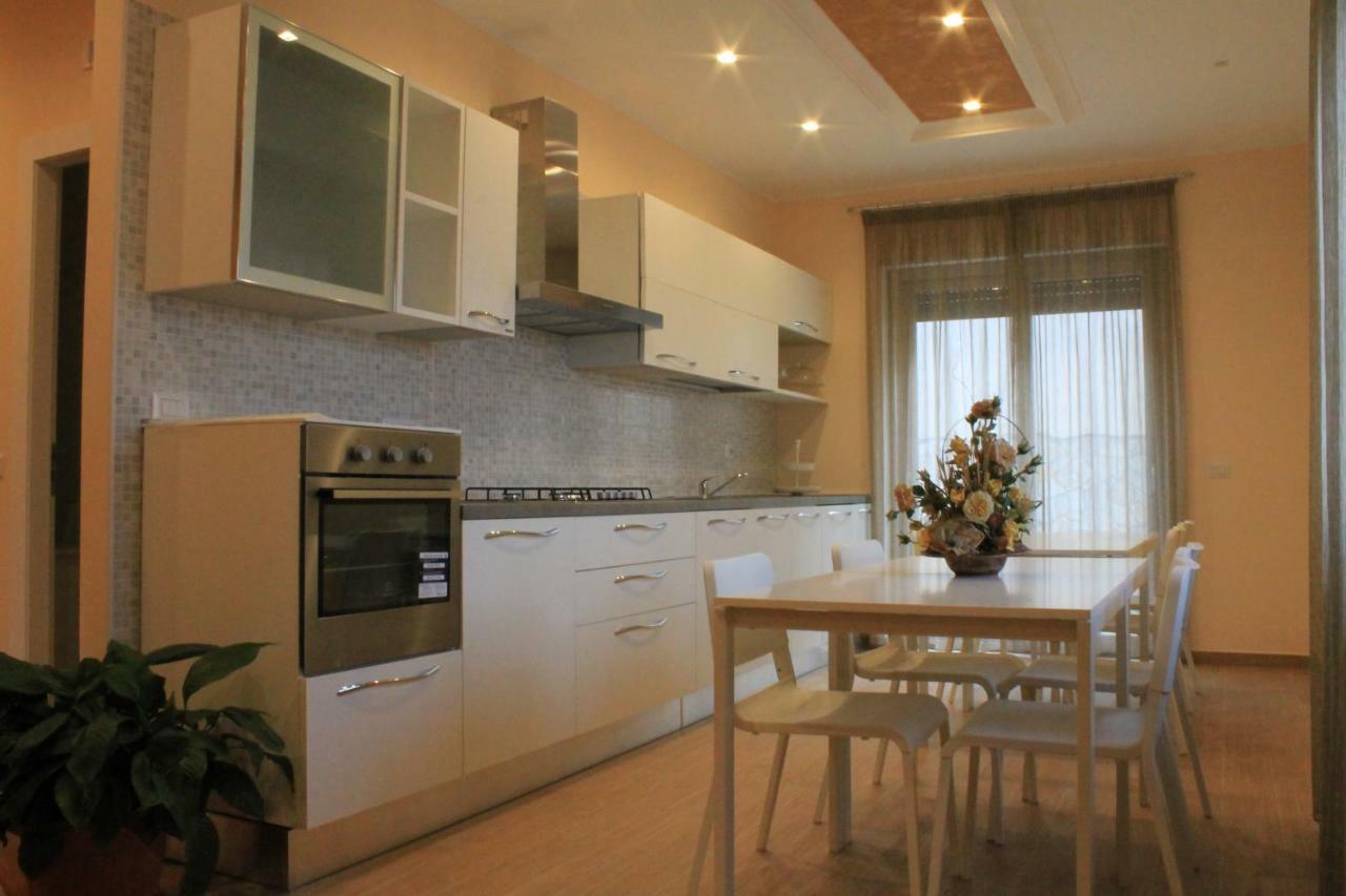 B&B "Croce Nivera" Вибо Валентия Екстериор снимка