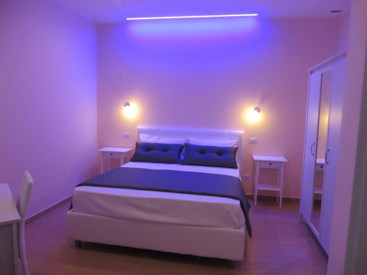 B&B "Croce Nivera" Вибо Валентия Екстериор снимка