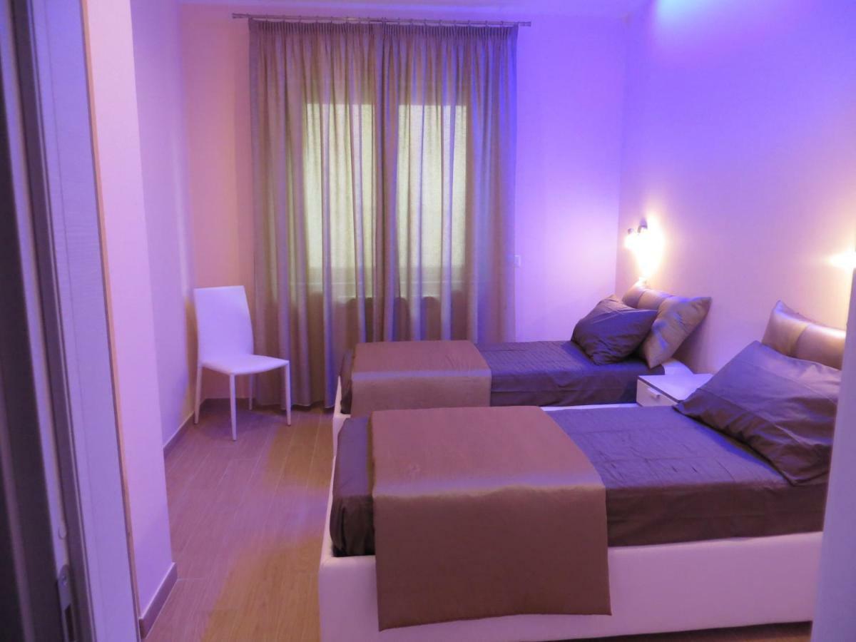 B&B "Croce Nivera" Вибо Валентия Екстериор снимка