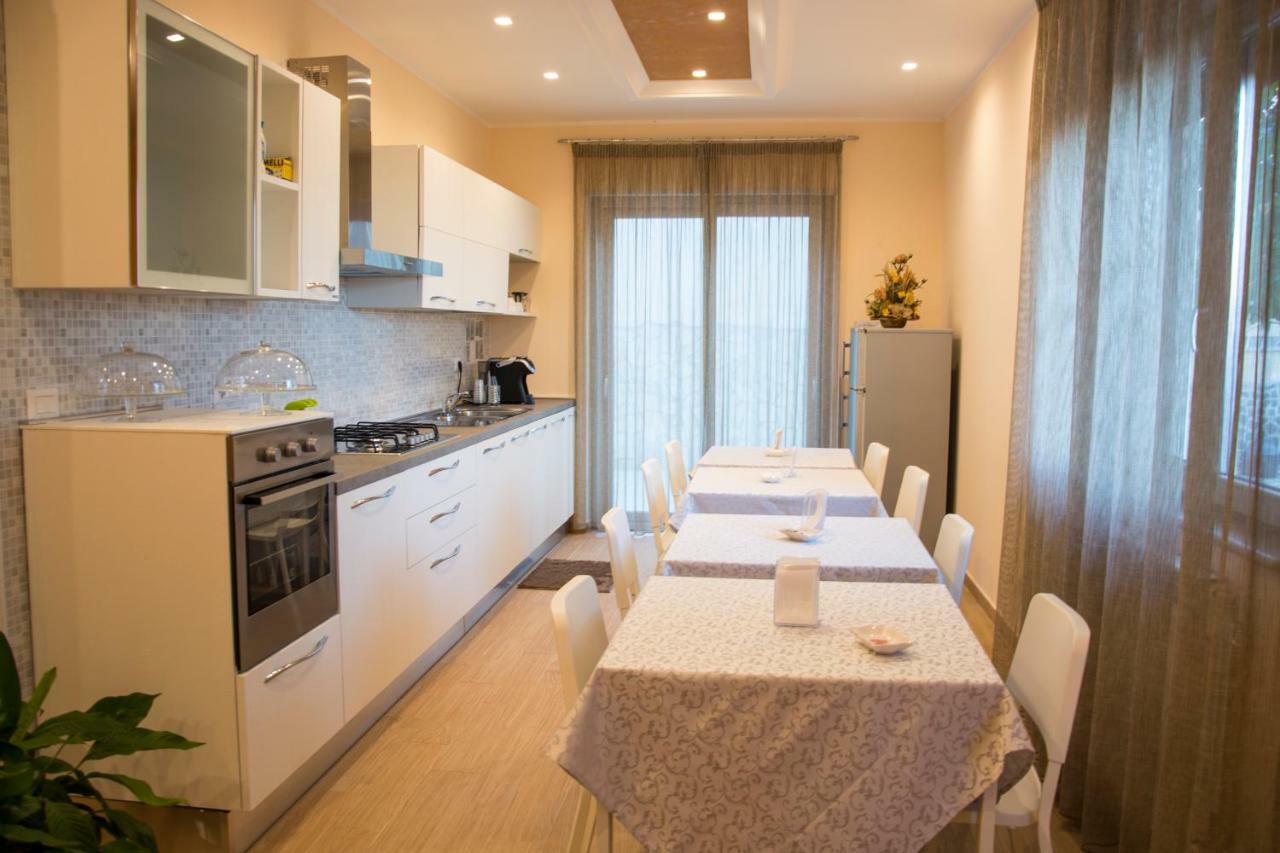 B&B "Croce Nivera" Вибо Валентия Екстериор снимка
