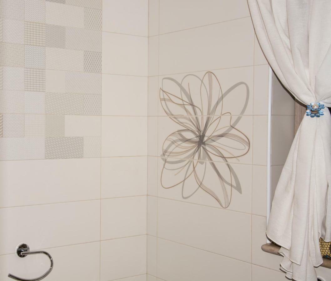 B&B "Croce Nivera" Вибо Валентия Екстериор снимка